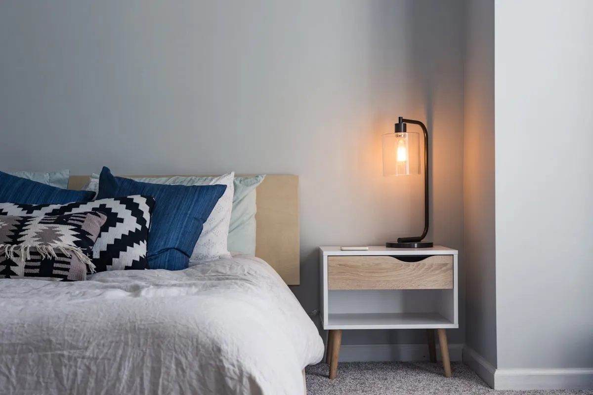 Serene modern bedroom featuring an organic latex mattress and natural linen bedding