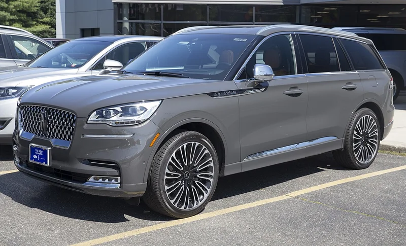 2020 Lincoln Aviator Cabin and Engine Air Filter Replacement