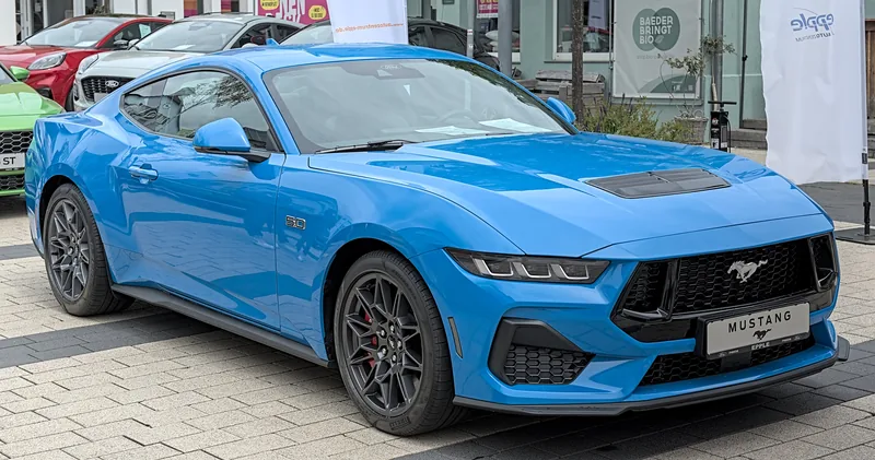 2011 Ford Mustang exterior