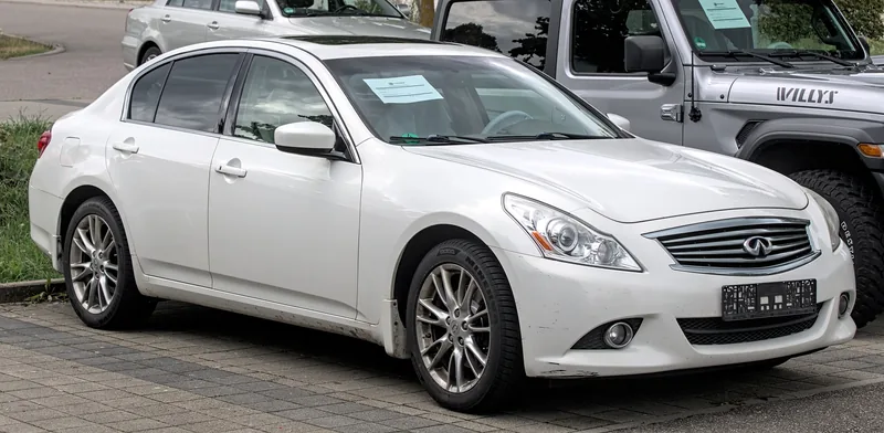 2005 Infiniti G35/G37 exterior