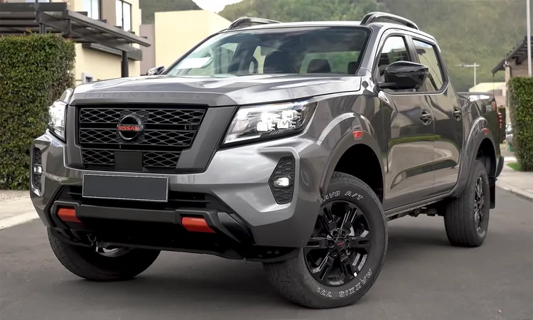 2011 Nissan Frontier exterior
