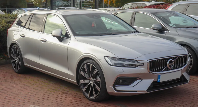 2017 Volvo V60 exterior