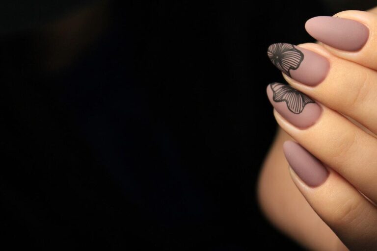 How Much Do Acrylic Nails Cost? & Factors That Affect The Cost